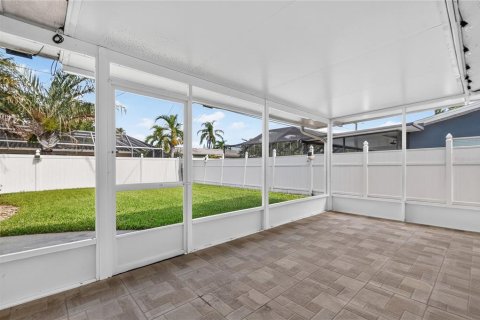 Villa ou maison à vendre à Largo, Floride: 3 chambres, 118.91 m2 № 2329460 - photo 28