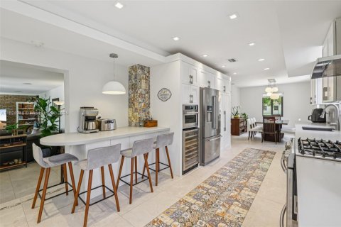 Casa en venta en Miami, Florida, 4 dormitorios, 216.65 m2 № 1790750 - foto 13