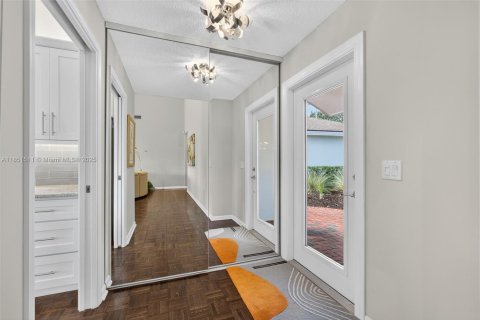 House in Jupiter, Florida 3 bedrooms, 175.49 sq.m. № 1858543 - photo 10