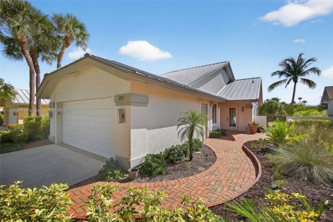 House in Jupiter, Florida 3 bedrooms, 175.49 sq.m. № 1858543 - photo 4