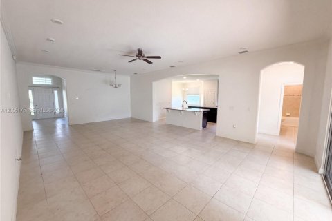 Casa en venta en Vero Beach, Florida, 4 dormitorios, 211.07 m2 № 2387775 - foto 7