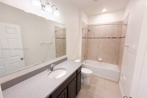 Casa en venta en Vero Beach, Florida, 4 dormitorios, 211.07 m2 № 2387775 - foto 19