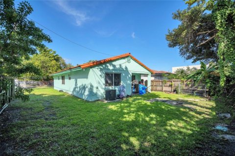 Купить виллу или дом в Майами, Флорида 3 спальни, 119.29м2, № 2029504 - фото 8