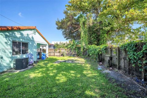 Купить виллу или дом в Майами, Флорида 3 спальни, 119.29м2, № 2029504 - фото 7