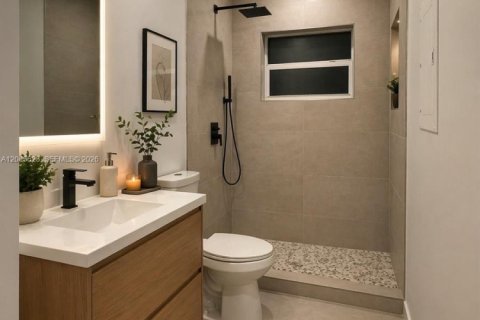 House in Miami, Florida 1 bedroom, 55.74 sq.m. № 2069528 - photo 4