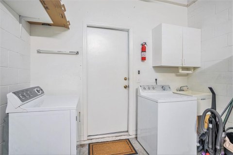 Condominio en venta en Sun City Center, Florida, 2 dormitorios, 89.46 m2 № 1901857 - foto 7