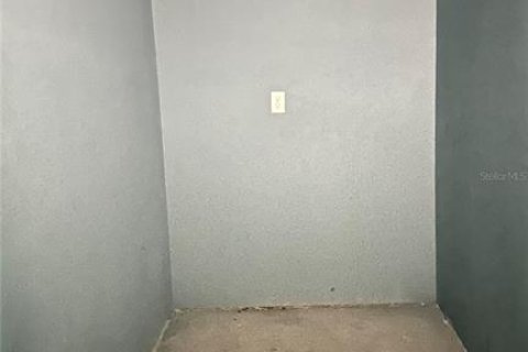 Villa ou maison à vendre à Tampa, Floride: 2 chambres, 169.08 m2 № 2416366 - photo 8