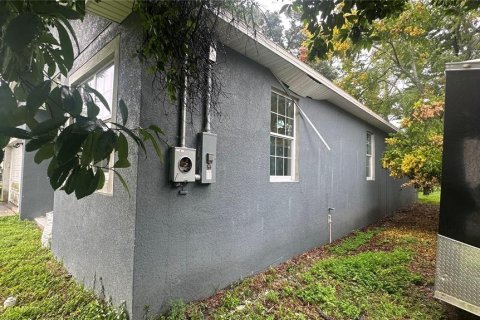 Villa ou maison à vendre à Tampa, Floride: 2 chambres, 169.08 m2 № 2416366 - photo 12