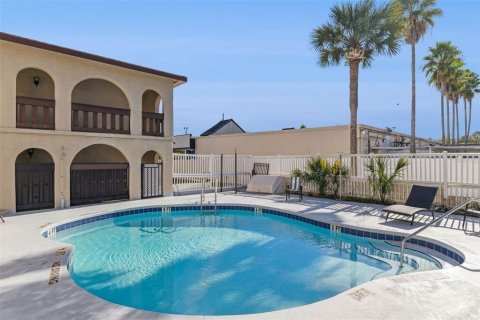 Hotel in Kissimmee, Florida 2461.17 sq.m. № 2105565 - photo 11