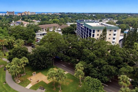 Condo in Venice, Florida, 2 bedrooms  № 2419628 - photo 3
