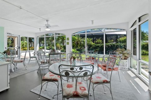 Condo in Venice, Florida, 2 bedrooms  № 2419628 - photo 27