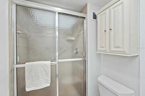 Condo in Venice, Florida, 2 bedrooms  № 2419628 - photo 14