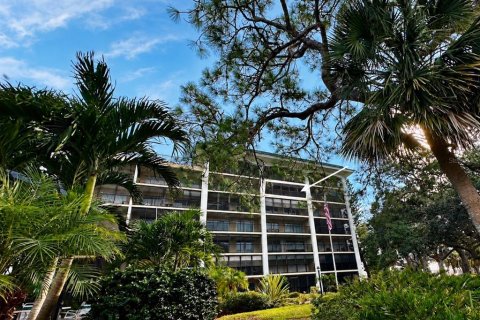 Condo in Venice, Florida, 2 bedrooms  № 2419628 - photo 4