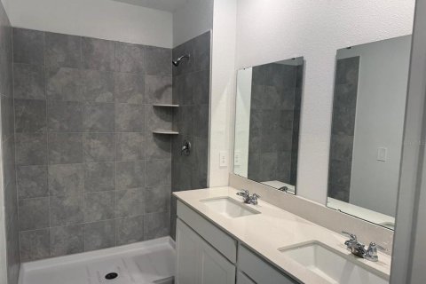 House in Davenport, Florida 3 bedrooms, 133.04 sq.m. № 1822811 - photo 10
