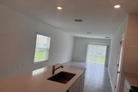 House in Davenport, Florida 3 bedrooms, 133.04 sq.m. № 1822811 - photo 4