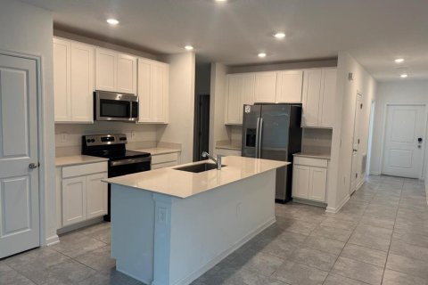 House in Davenport, Florida 3 bedrooms, 133.04 sq.m. № 1822811 - photo 3