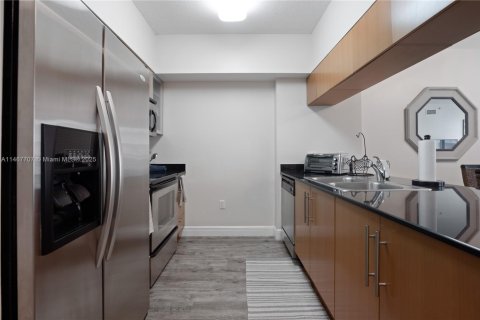 Condominio en alquiler en Miami, Florida, 1 dormitorio, 76.64 m2 № 1896454 - foto 5