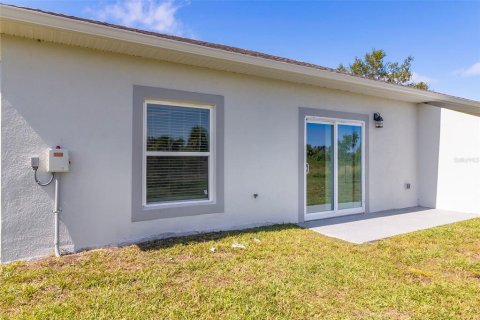 Propiedad comercial en venta en Port Charlotte, Florida, 209.03 m2 № 1802041 - foto 6