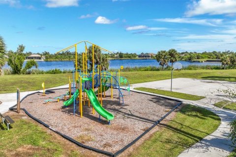 Propiedad comercial en venta en Port Charlotte, Florida, 209.03 m2 № 1802041 - foto 7