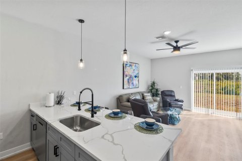 Propiedad comercial en venta en Port Charlotte, Florida, 209.03 m2 № 1802041 - foto 3