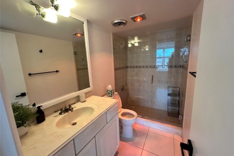 Condominio en alquiler en Pompano Beach, Florida, 2 dormitorios, 104.52 m2 № 1151824 - foto 1