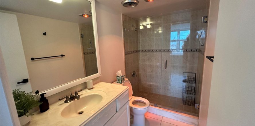 Condominio en Pompano Beach, Florida, 2 dormitorios № 1151824