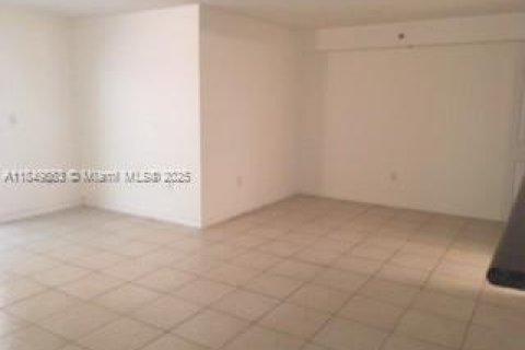 Copropriété à louer à Miami, Floride: 1 chambre, 81.75 m2 № 1852389 - photo 5