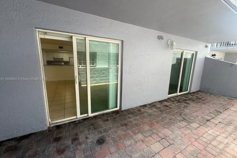 Copropriété à louer à Miami, Floride: 1 chambre, 81.75 m2 № 1852389 - photo 9