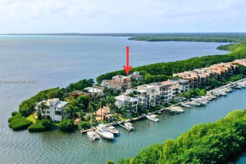 Terreno en venta en Palmetto Bay, Florida № 2154010 - foto 1