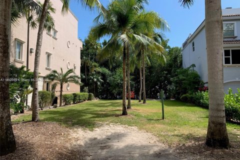 Terreno en venta en Palmetto Bay, Florida № 2154010 - foto 13