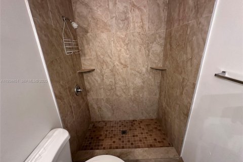 Снять в аренду кондоминиум в Хомстед, Флорида 2 спальни, 90.12м2, № 1992486 - фото 23