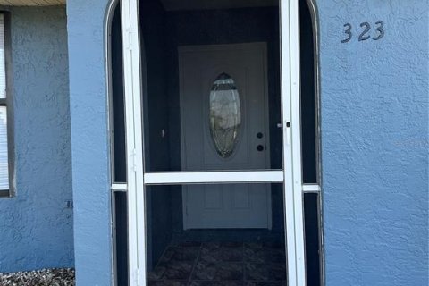 Casa en alquiler en Port Charlotte, Florida, 3 dormitorios, 132.48 m2 № 1797928 - foto 1