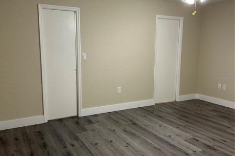 Casa en alquiler en Port Charlotte, Florida, 3 dormitorios, 132.48 m2 № 1797928 - foto 9