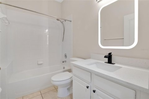 House in Orlando, Florida 3 bedrooms, 148.83 sq.m. № 1679771 - photo 11