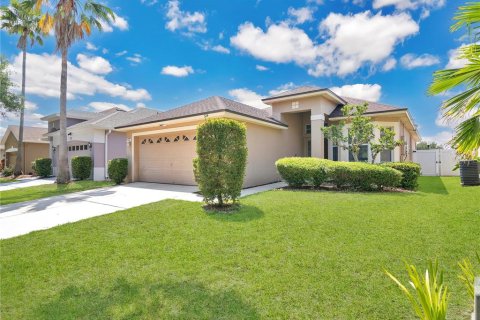 House in Orlando, Florida 3 bedrooms, 148.83 sq.m. № 1679771 - photo 23