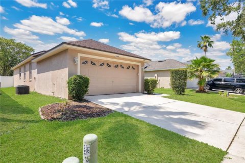 House in Orlando, Florida 3 bedrooms, 148.83 sq.m. № 1679771 - photo 24