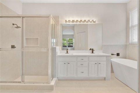 House in Orlando, Florida 3 bedrooms, 148.83 sq.m. № 1679771 - photo 9