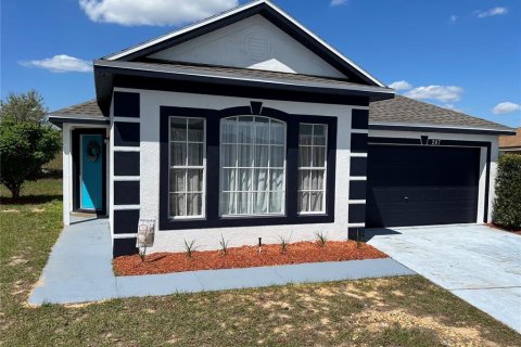 House in Davenport, Florida 4 bedrooms, 136.66 sq.m. № 2235662 - photo 2