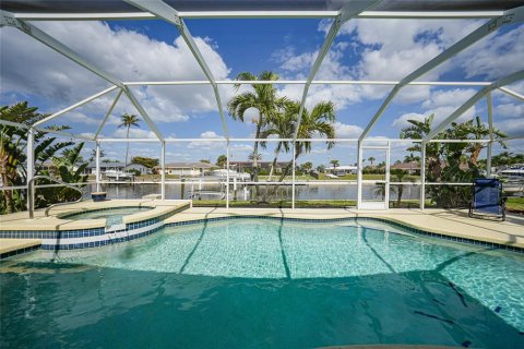 Casa en venta en Punta Gorda, Florida, 3 dormitorios, 163.97 m2 № 1631504 - foto 4