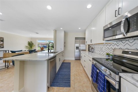 Casa en venta en Punta Gorda, Florida, 3 dormitorios, 163.97 m2 № 1631504 - foto 11