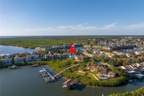 Casa en alquiler en Tampa, Florida, 4 dormitorios, 332.13 m2 № 2277478 - foto 5