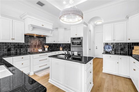 Casa en alquiler en Tampa, Florida, 4 dormitorios, 332.13 m2 № 2277478 - foto 27