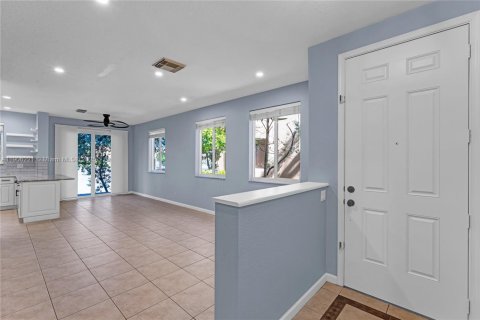 Купить таунхаус в Ривьера-Бич, Флорида 2 спальни, 111.39м2, № 1964001 - фото 10