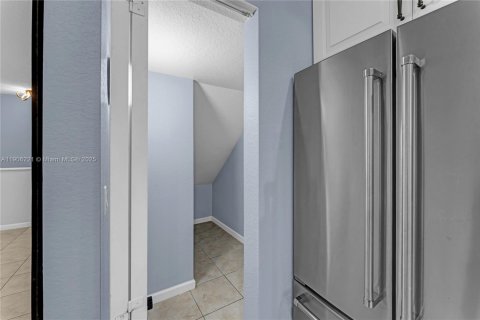 Купить таунхаус в Ривьера-Бич, Флорида 2 спальни, 111.39м2, № 1964001 - фото 15