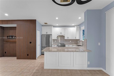 Купить таунхаус в Ривьера-Бич, Флорида 2 спальни, 111.39м2, № 1964001 - фото 13