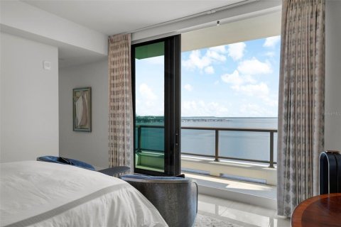 Condo in Tampa, Florida, 3 bedrooms  № 1638241 - photo 15