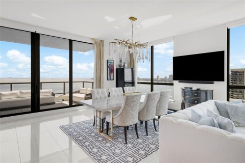 Condo in Tampa, Florida, 3 bedrooms  № 1638241 - photo 8