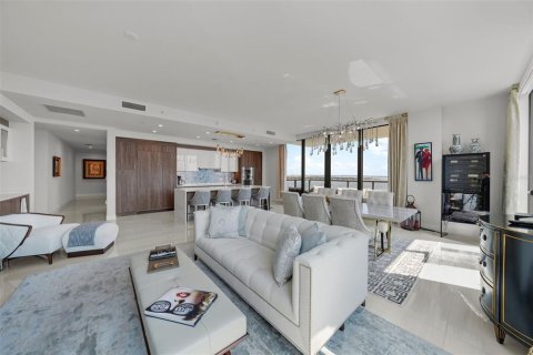 Condo in Tampa, Florida, 3 bedrooms  № 1638241 - photo 5