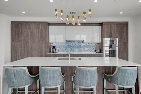 Condo in Tampa, Florida, 3 bedrooms  № 1638241 - photo 10
