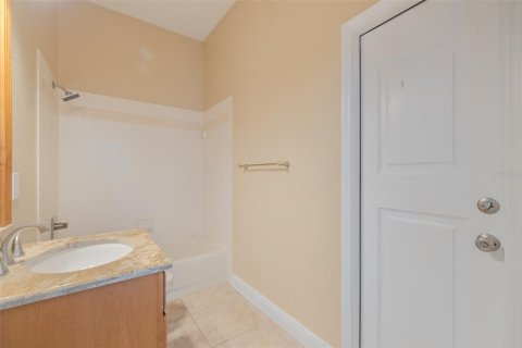 House in Valrico, Florida 4 bedrooms, 233.74 sq.m. № 1901217 - photo 27